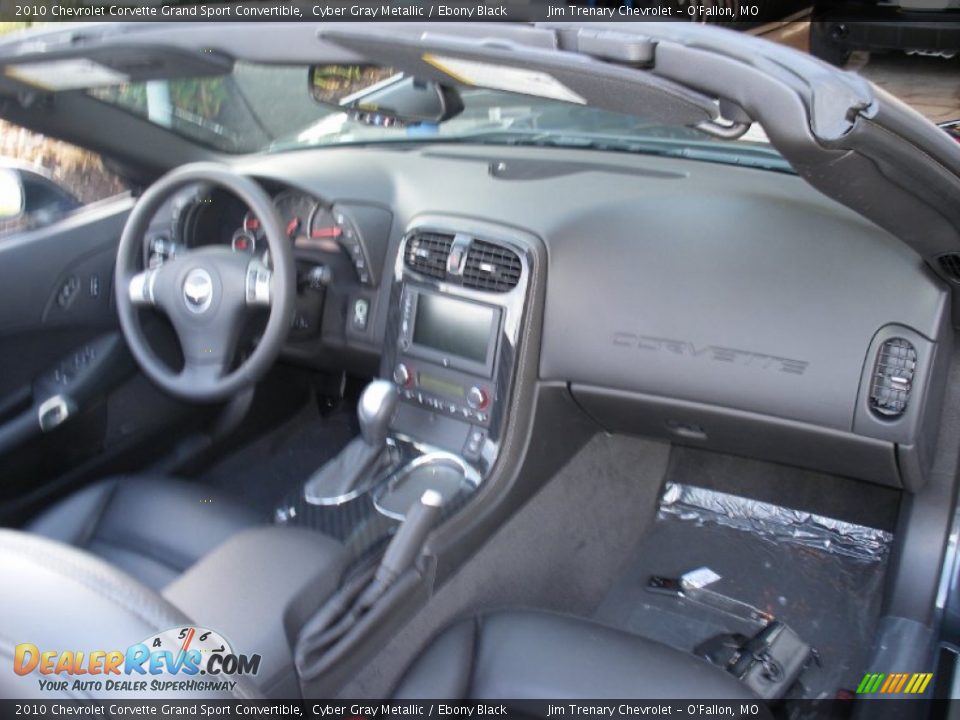 Dashboard of 2010 Chevrolet Corvette Grand Sport Convertible Photo #24