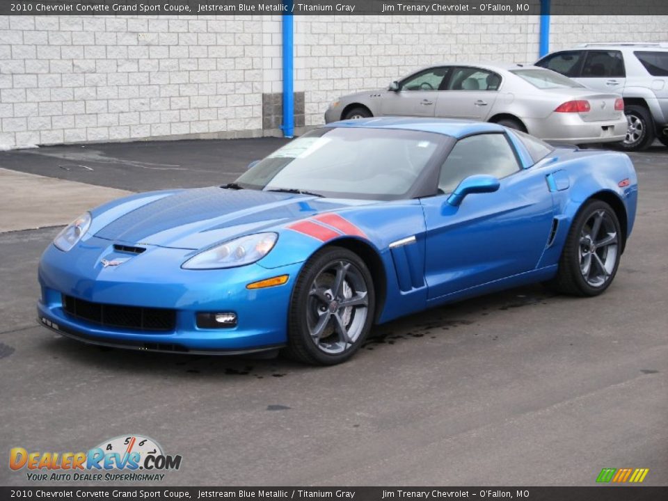 Front 3/4 View of 2010 Chevrolet Corvette Grand Sport Coupe Photo #1