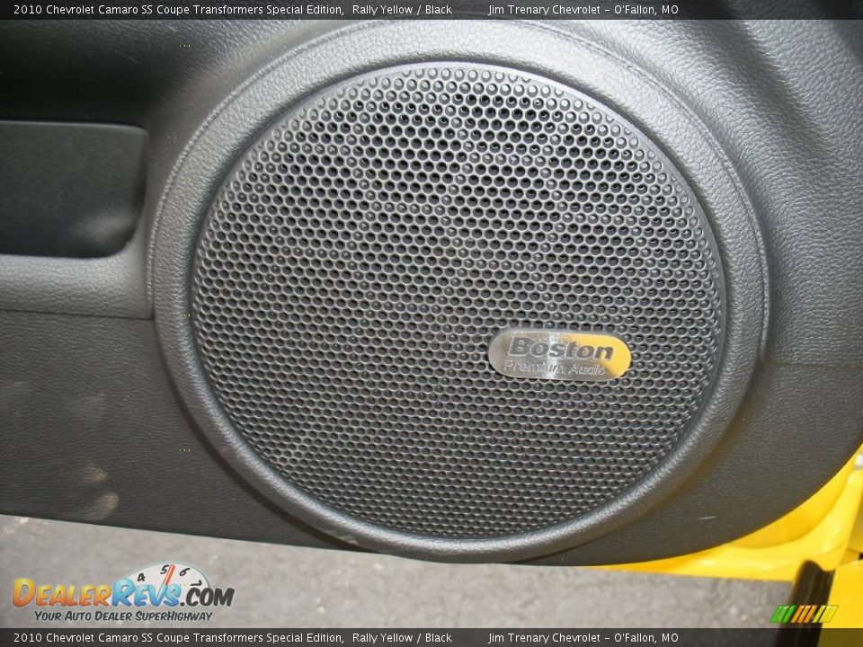 Audio System of 2010 Chevrolet Camaro SS Coupe Transformers Special Edition Photo #22