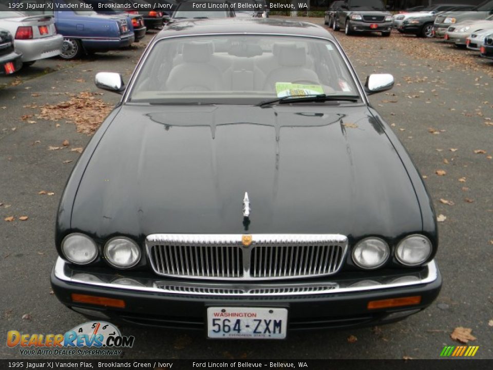 1995 Jaguar XJ Vanden Plas Brooklands Green / Ivory Photo #3