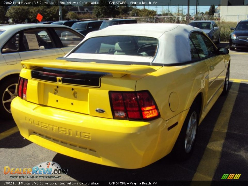 2002 Ford Mustang V6 Convertible Zinc Yellow / Oxford White Photo #4