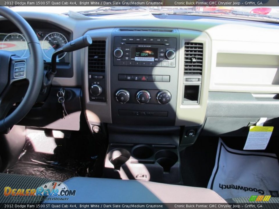 2012 Dodge Ram 1500 ST Quad Cab 4x4 Bright White / Dark Slate Gray/Medium Graystone Photo #17