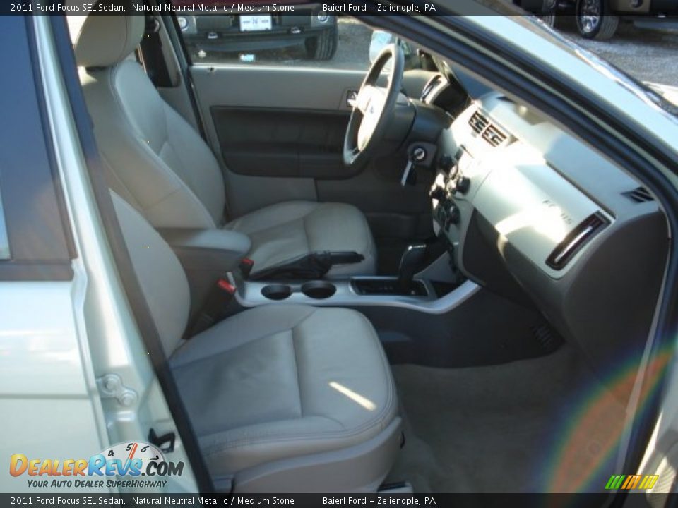 2011 Ford Focus SEL Sedan Natural Neutral Metallic / Medium Stone Photo #15