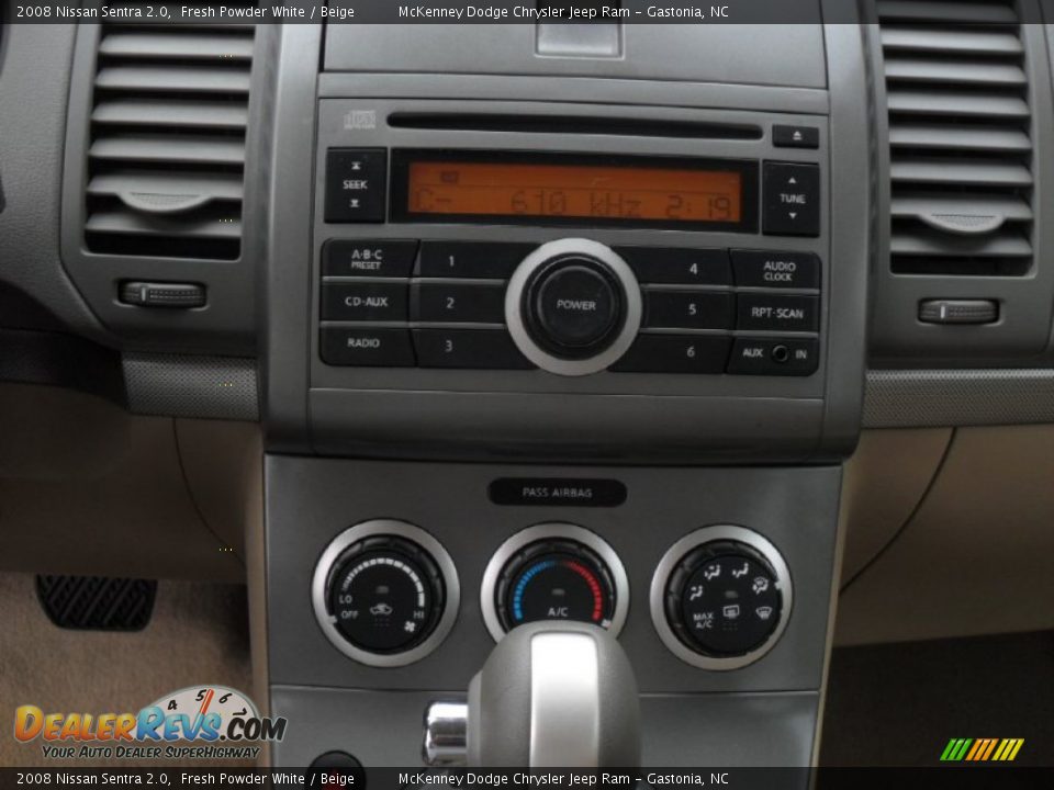 2008 Nissan Sentra 2.0 Fresh Powder White / Beige Photo #11