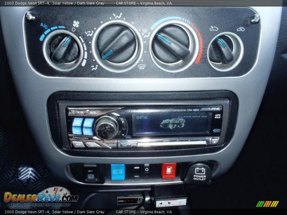 Controls of 2003 Dodge Neon SRT-4 Photo #12