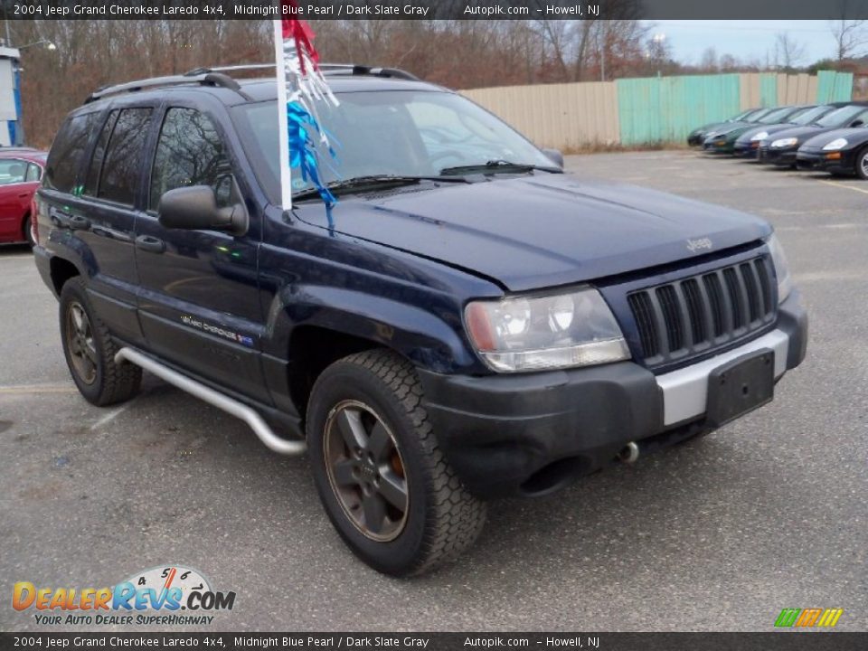 2004 Jeep Grand Cherokee Laredo 4x4 Midnight Blue Pearl / Dark Slate Gray Photo #2