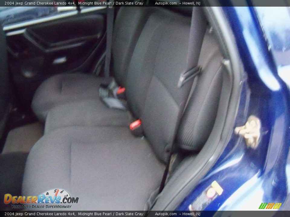 2004 Jeep Grand Cherokee Laredo 4x4 Midnight Blue Pearl / Dark Slate Gray Photo #9