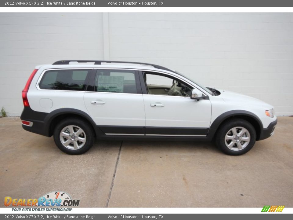 Ice White 2012 Volvo XC70 3.2 Photo #2
