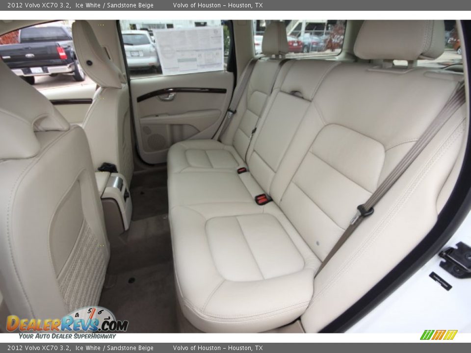 2012 Volvo XC70 3.2 Ice White / Sandstone Beige Photo #6
