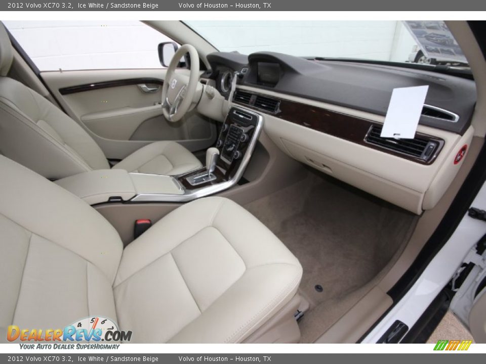 2012 Volvo XC70 3.2 Ice White / Sandstone Beige Photo #16