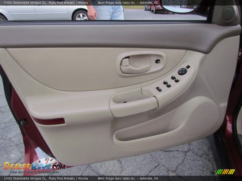 2000 Oldsmobile Intrigue GL Ruby Red Metallic / Mocha Photo #14