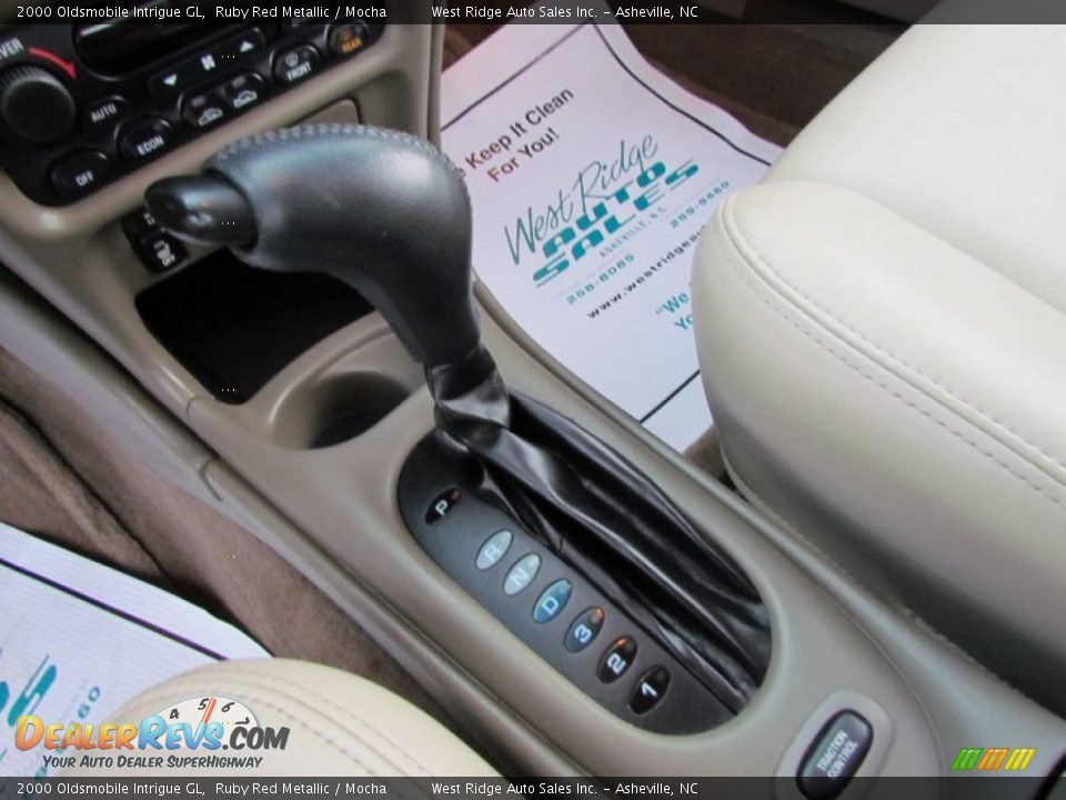 2000 Oldsmobile Intrigue GL Shifter Photo #20