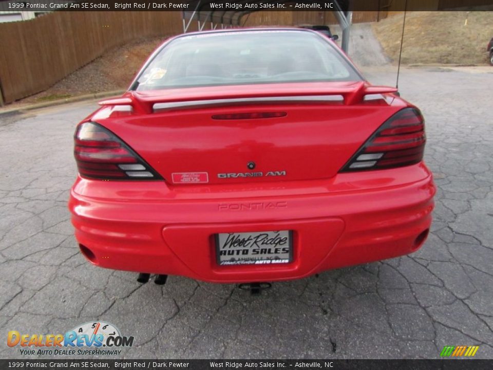 1999 Pontiac Grand Am SE Sedan Bright Red / Dark Pewter Photo #6