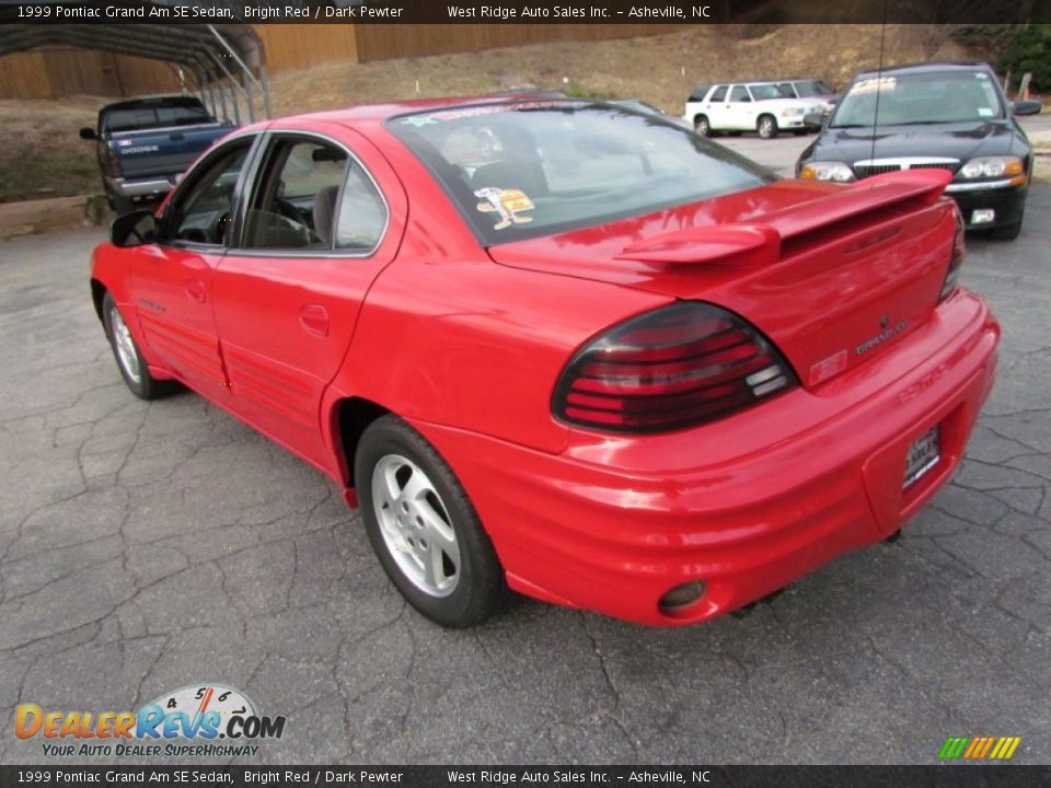 1999 Pontiac Grand Am SE Sedan Bright Red / Dark Pewter Photo #7