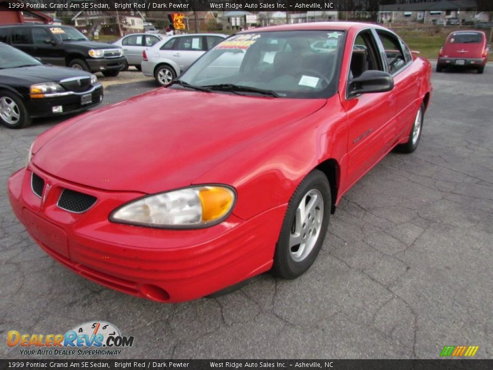 1999 Pontiac Grand Am SE Sedan Bright Red / Dark Pewter Photo #11