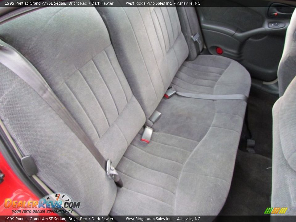 1999 Pontiac Grand Am SE Sedan Bright Red / Dark Pewter Photo #16