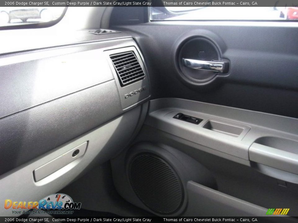 2006 Dodge Charger SE Custom Deep Purple / Dark Slate Gray/Light Slate Gray Photo #19