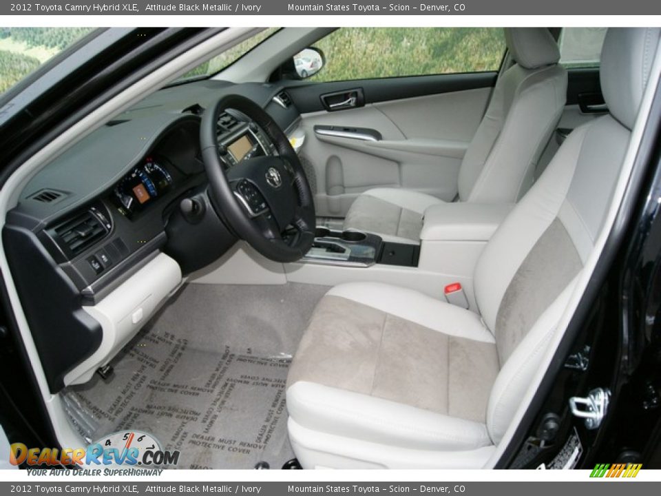 Ivory Interior 2012 Toyota Camry Hybrid Xle Photo 4