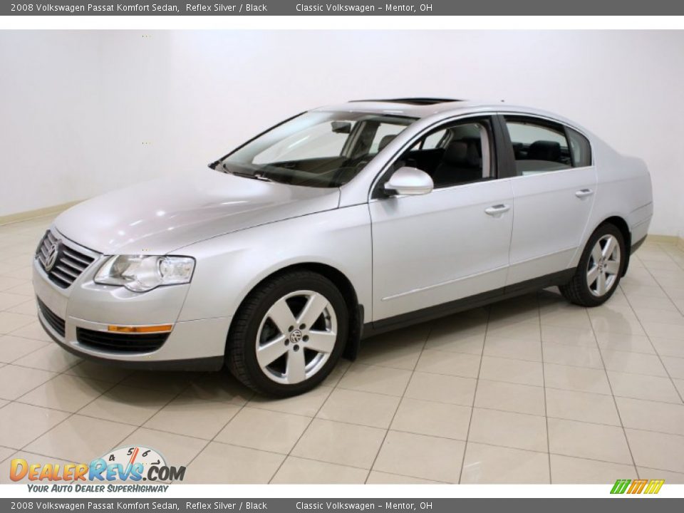 2008 Volkswagen Passat Komfort Sedan Reflex Silver / Black Photo #3
