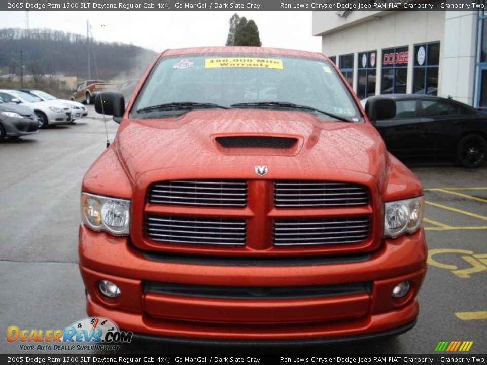 2005 Dodge Ram 1500 SLT Daytona Regular Cab 4x4 Go ManGo! / Dark Slate Gray Photo #3