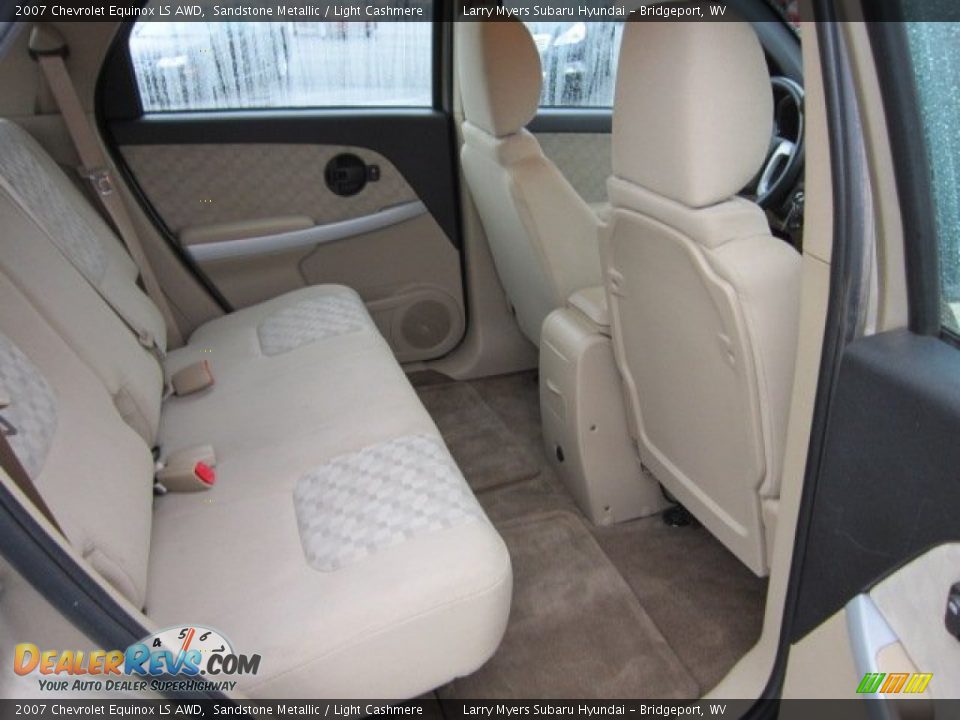 2007 Chevrolet Equinox LS AWD Sandstone Metallic / Light Cashmere Photo #12