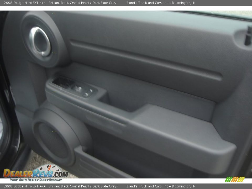 2008 Dodge Nitro SXT 4x4 Brilliant Black Crystal Pearl / Dark Slate Gray Photo #13