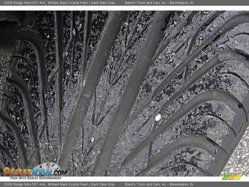 2008 Dodge Nitro SXT 4x4 Brilliant Black Crystal Pearl / Dark Slate Gray Photo #31