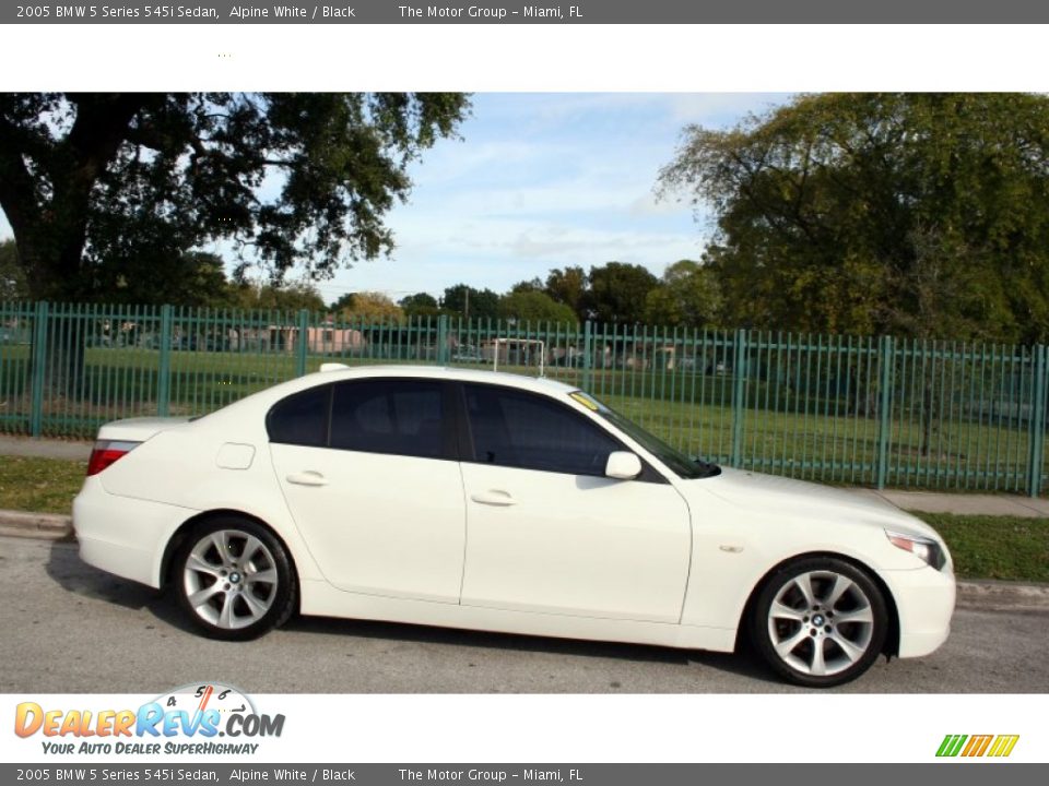 2005 BMW 5 Series 545i Sedan Alpine White / Black Photo #11