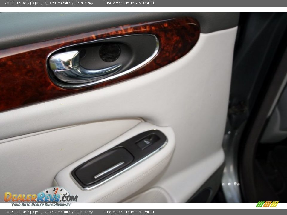 2005 Jaguar XJ XJ8 L Quartz Metallic / Dove Grey Photo #31