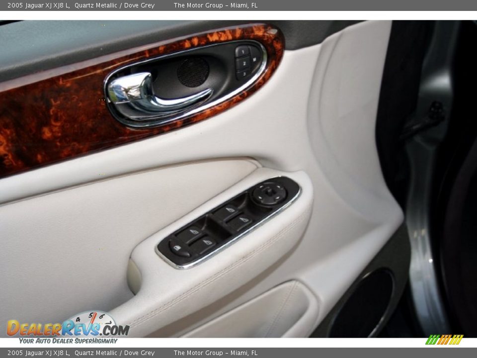 2005 Jaguar XJ XJ8 L Quartz Metallic / Dove Grey Photo #33