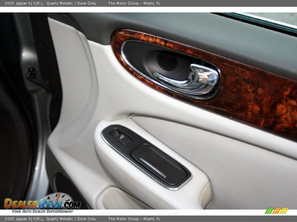 2005 Jaguar XJ XJ8 L Quartz Metallic / Dove Grey Photo #34