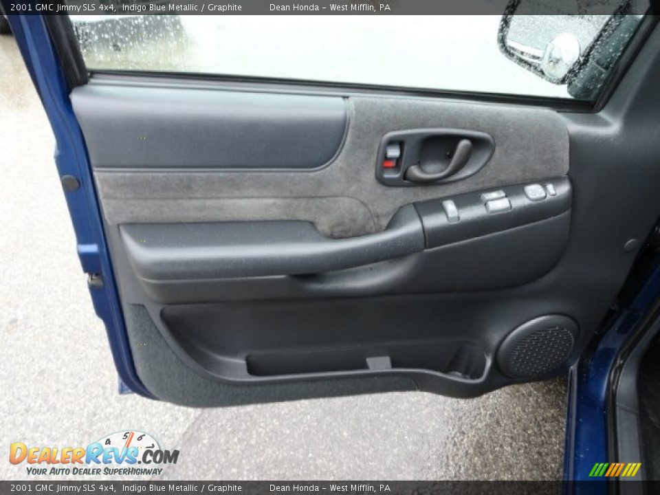 Door Panel of 2001 GMC Jimmy SLS 4x4 Photo #13
