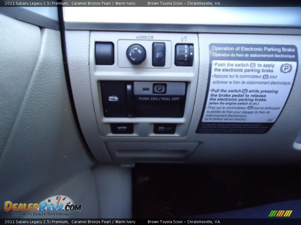 2011 Subaru Legacy 2.5i Premium Caramel Bronze Pearl / Warm Ivory Photo #17