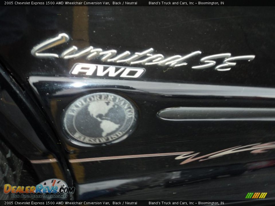 2005 Chevrolet Express 1500 AWD Wheelchair Conversion Van Black / Neutral Photo #32