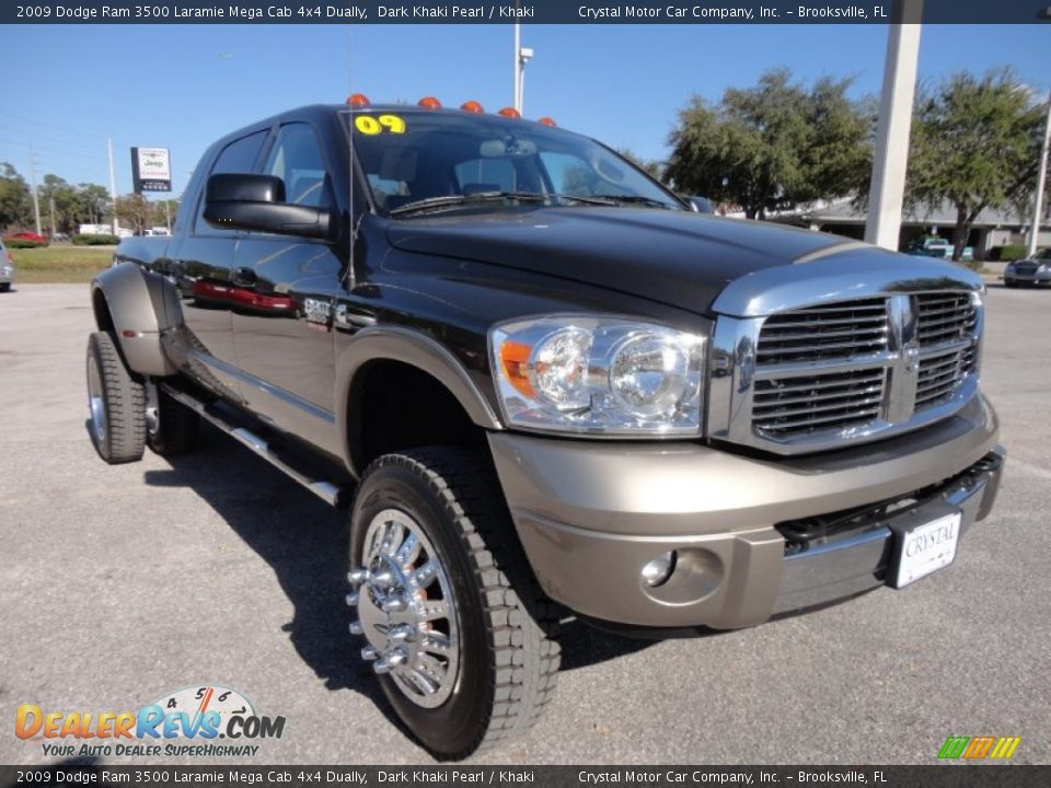 2009 Dodge Ram 3500 Laramie Mega Cab 4x4 Dually Dark Khaki Pearl / Khaki Photo #11