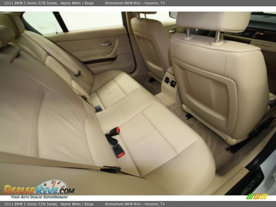 2011 BMW 3 Series 328i Sedan Alpine White / Beige Photo #32