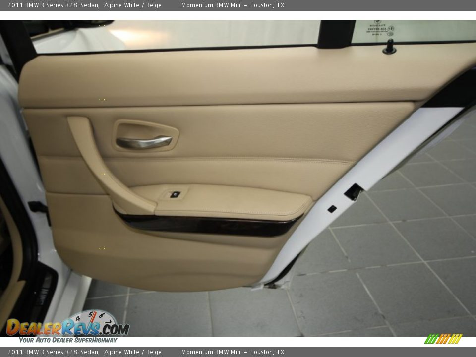 2011 BMW 3 Series 328i Sedan Alpine White / Beige Photo #33