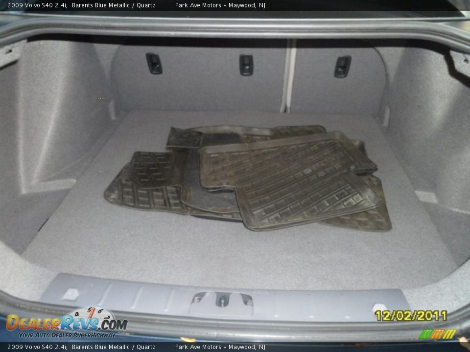 2009 Volvo S40 2.4i Barents Blue Metallic / Quartz Photo #8