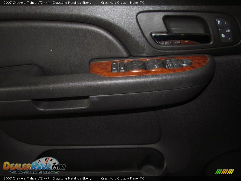 2007 Chevrolet Tahoe LTZ 4x4 Graystone Metallic / Ebony Photo #12