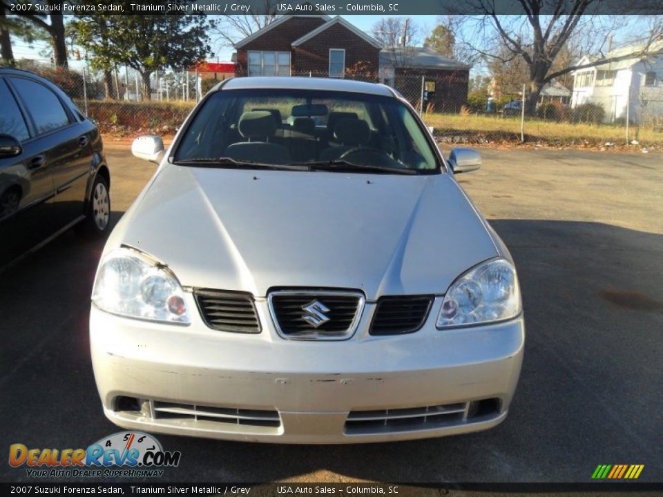 2007 Suzuki Forenza Sedan Titanium Silver Metallic / Grey Photo #1