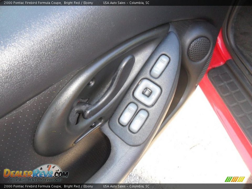 Controls of 2000 Pontiac Firebird Formula Coupe Photo #15