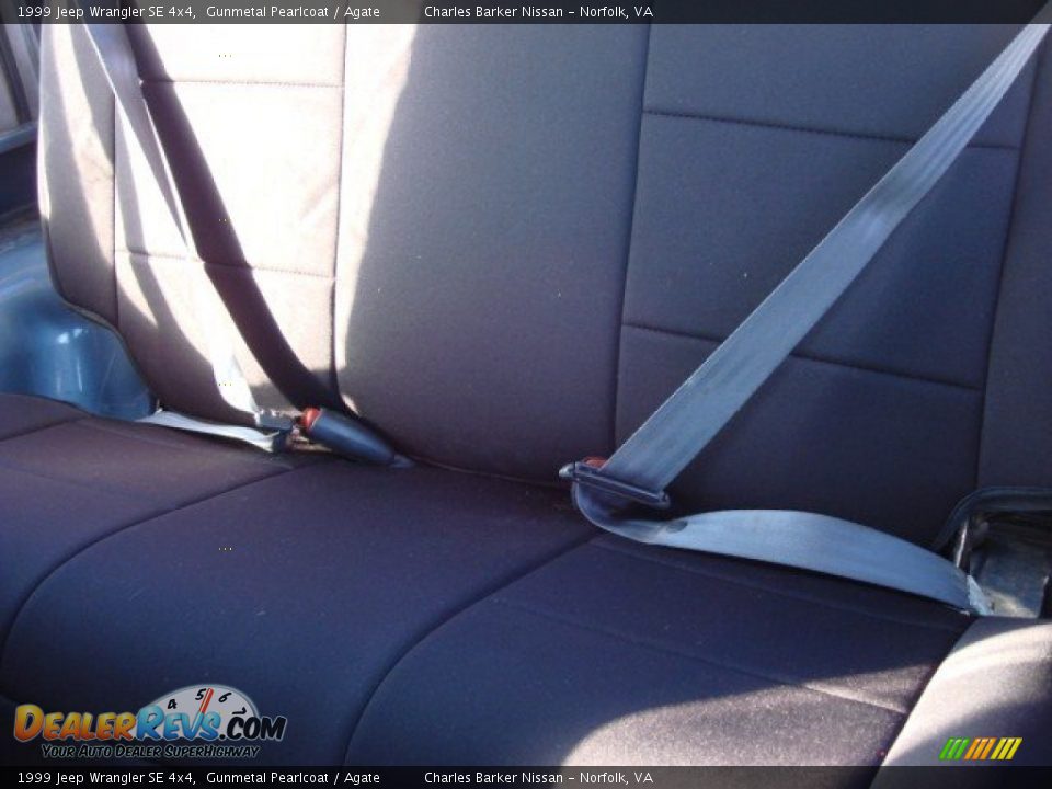 1999 Jeep Wrangler SE 4x4 Gunmetal Pearlcoat / Agate Photo #10