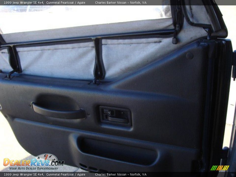 1999 Jeep Wrangler SE 4x4 Gunmetal Pearlcoat / Agate Photo #12