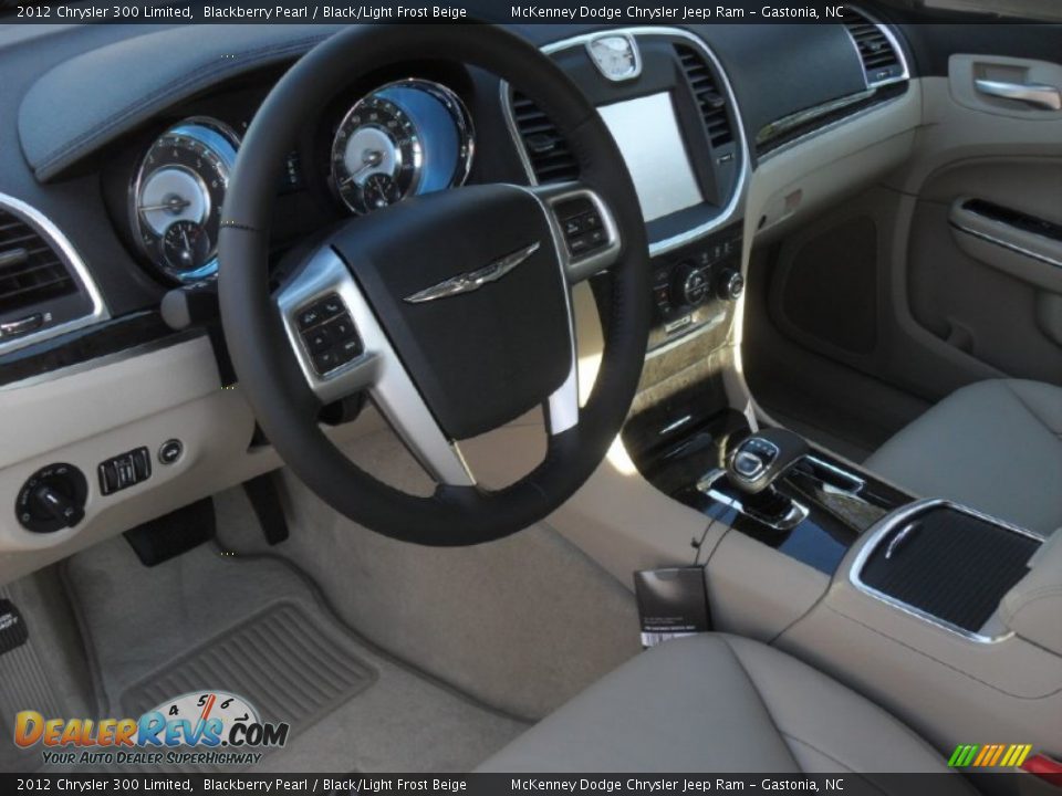 2012 Chrysler 300 Limited Blackberry Pearl / Black/Light Frost Beige Photo #25