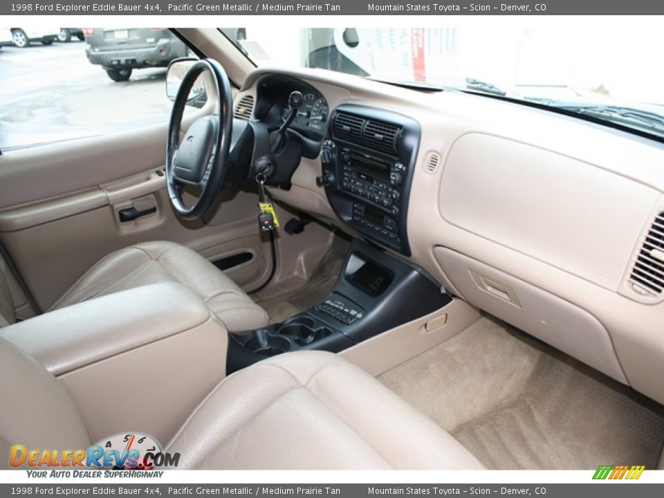 1998 Ford Explorer Eddie Bauer 4x4 Pacific Green Metallic / Medium Prairie Tan Photo #10