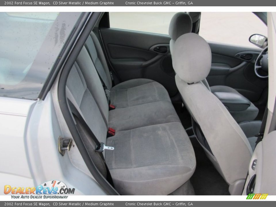 2002 Ford Focus SE Wagon CD Silver Metallic / Medium Graphite Photo #12