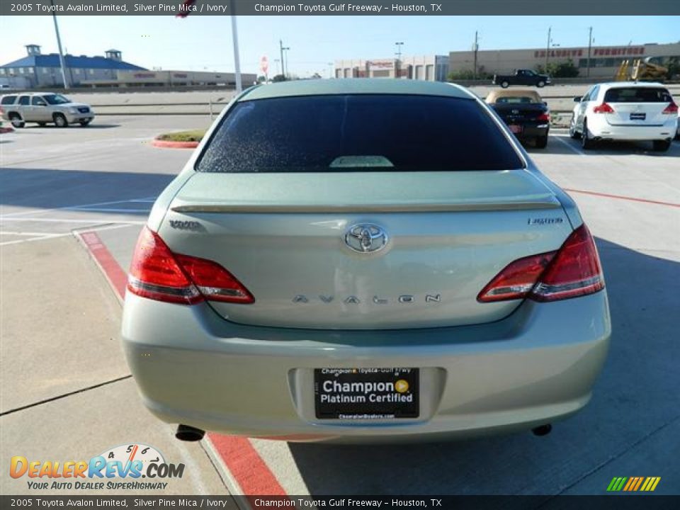 2005 Toyota Avalon Limited Silver Pine Mica / Ivory Photo #4