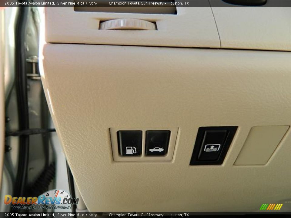 2005 Toyota Avalon Limited Silver Pine Mica / Ivory Photo #19