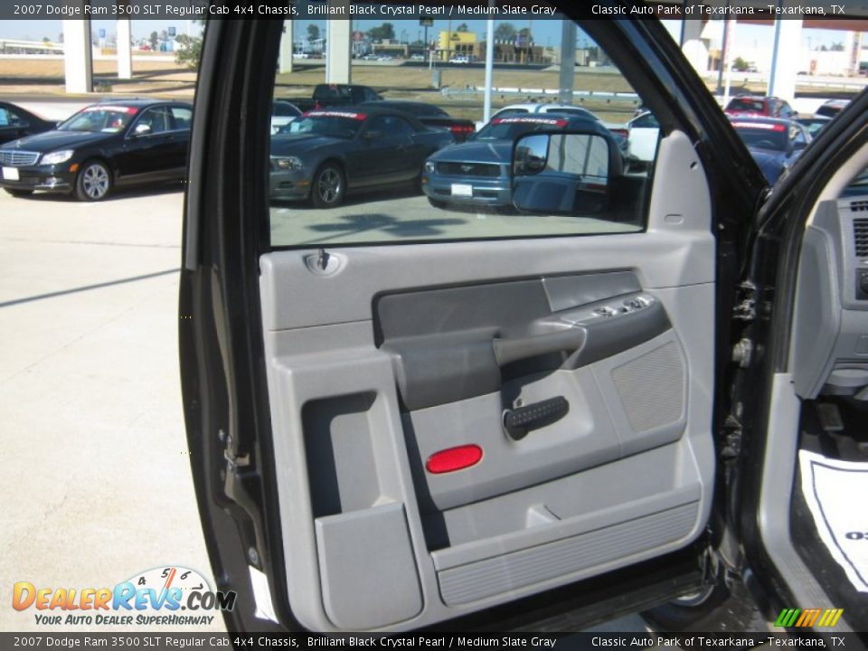2007 Dodge Ram 3500 SLT Regular Cab 4x4 Chassis Brilliant Black Crystal Pearl / Medium Slate Gray Photo #17