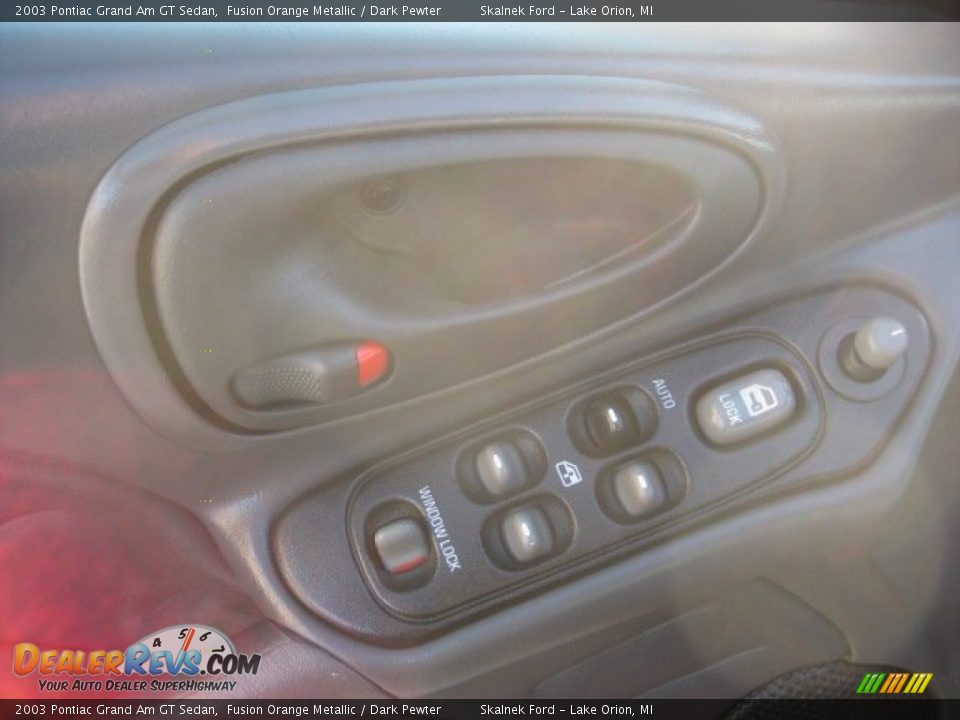 2003 Pontiac Grand Am GT Sedan Fusion Orange Metallic / Dark Pewter Photo #22